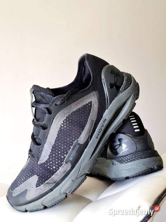 Buty 39 Under Armour Hovr Sonic Storm sportowe Obuwie sportowe