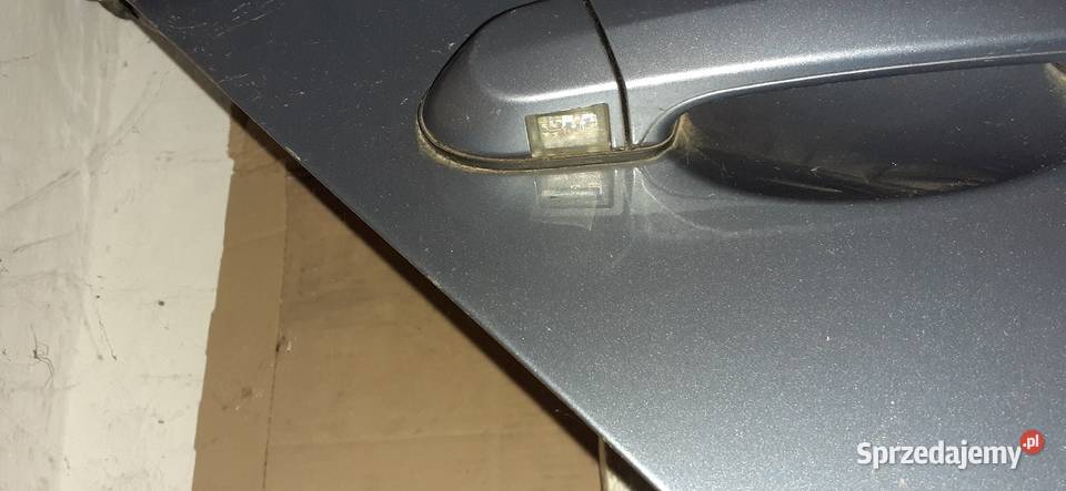 BMW e87 drzwi kompletne prawe tylne quarzblau części blacharskie lubuskie