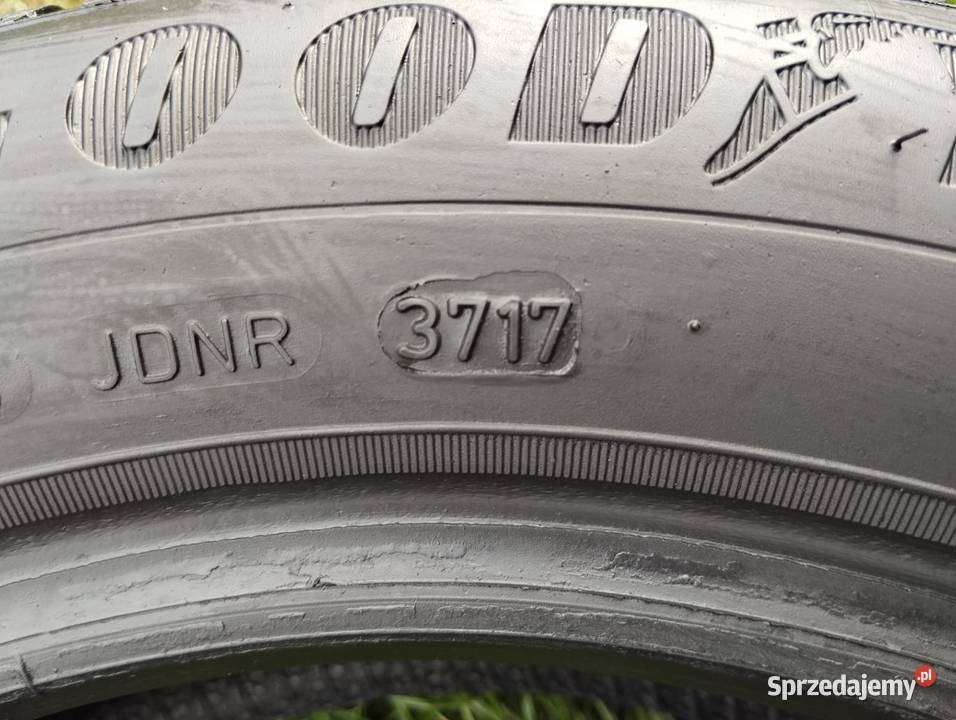 Opony Goodyear ultragrip 9 18560R15 84T para Kamieniec sprzedam