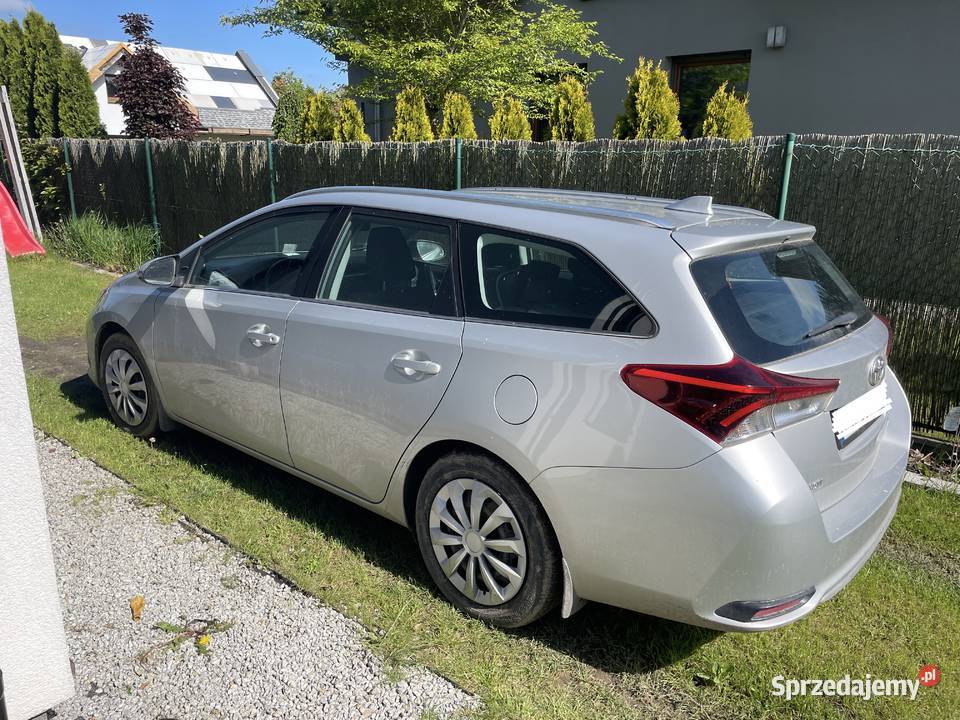 Toyota Auris 16 kombi LPG Comfort 4/5 Poznań