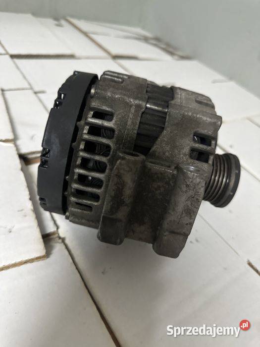 Bmw E88 E87 E81 E82 Alternator Pozostałe Poznań