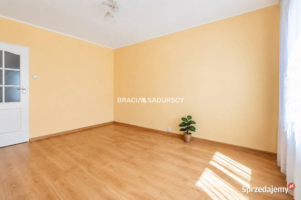 sprzedaży mieszkania 241m2 1 pokojowe Kraków 15352zł/m2