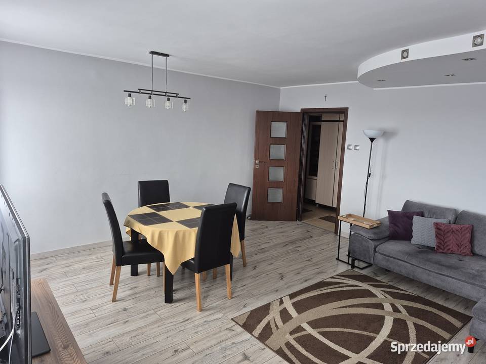 Na sprzedaż jasne i przestronne 3pokojowe piwnica Września sprzedam