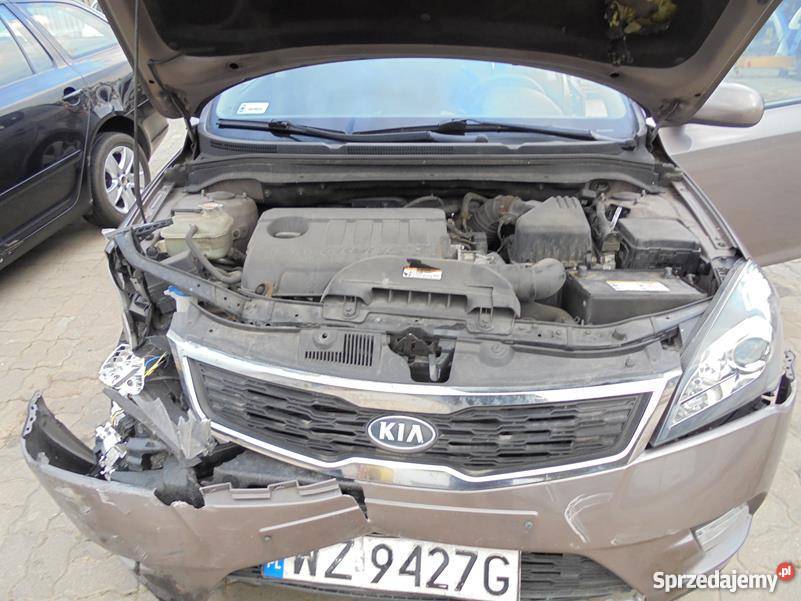 Kia Ceed CRDI 16 130 uszkodzony krajowy