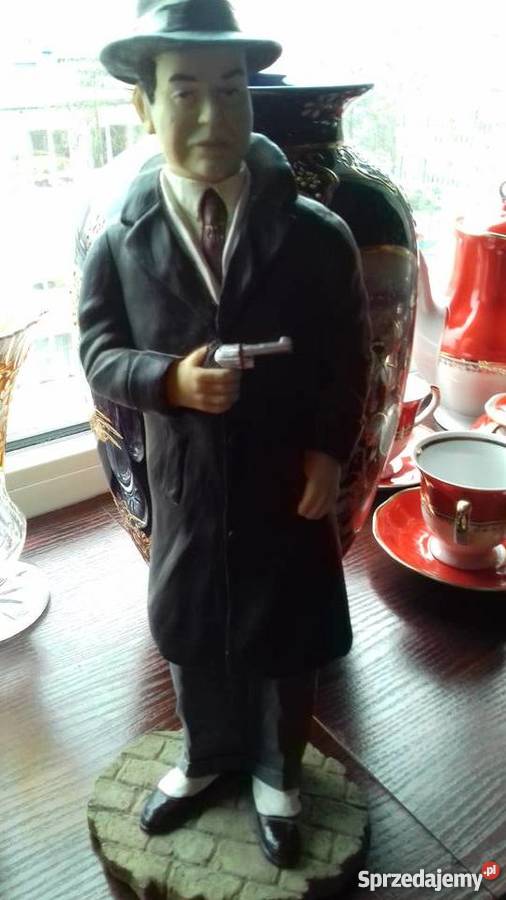 Figurki porcelanowa z lat 6080 wielokolorowy