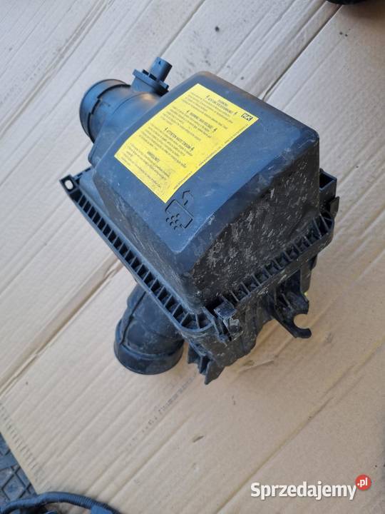 OBUDOWA FILTRA POWIETRZA KIA XCEED 15 28110G4000 osobowe wielkopolskie sprzedam