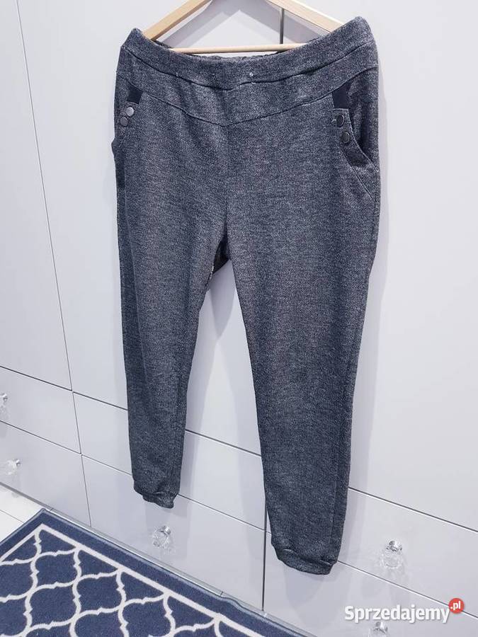 Spodnie dresowe z małym defektem Długie śląskie Dąbrowa Górnicza sprzedam