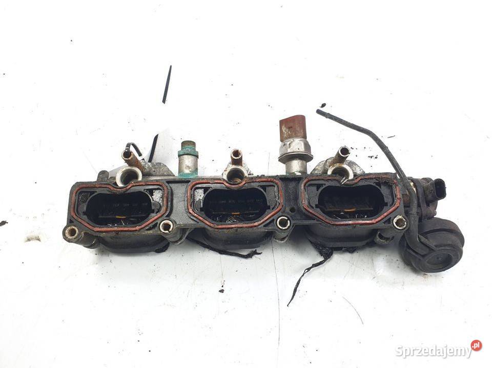 KOLEKTOR SSĄCY AUDI A6 C7 06E130089D Lipno