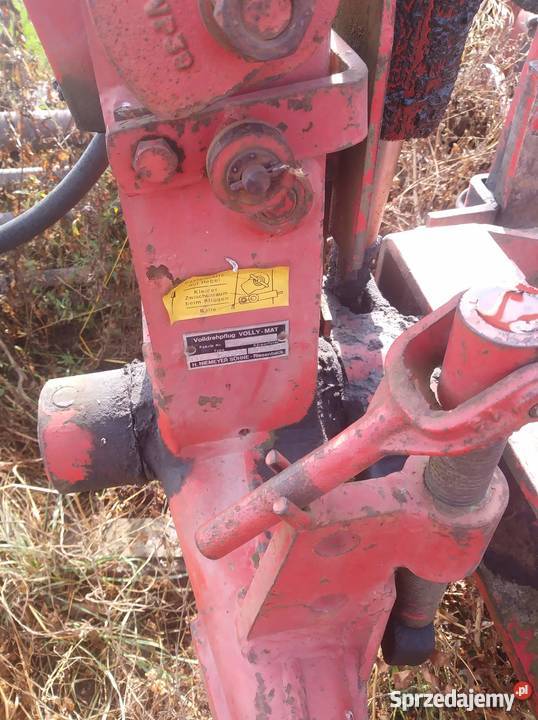 SPRZEDAM PŁUG TRZYSKIBOWY NIEMEYER nieuszkodzony Hubinek