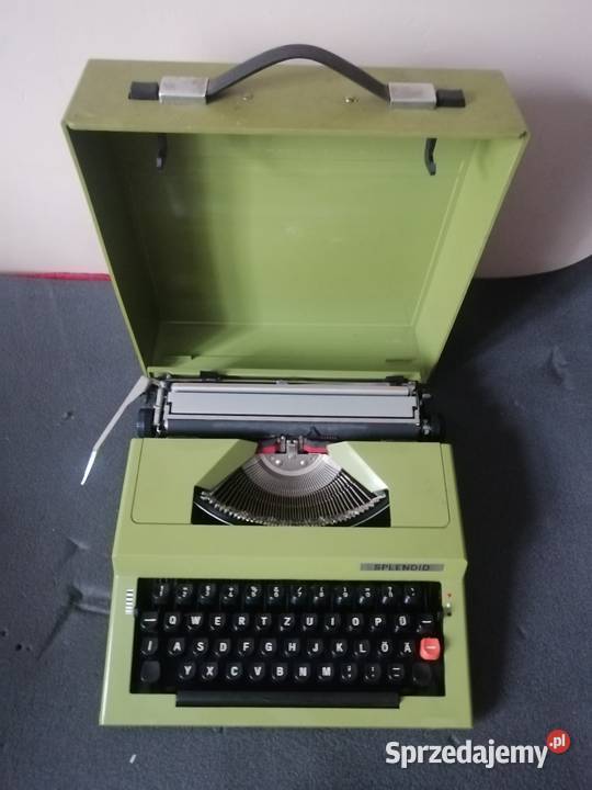maszyna do pisania splendid walizkowa retro lata