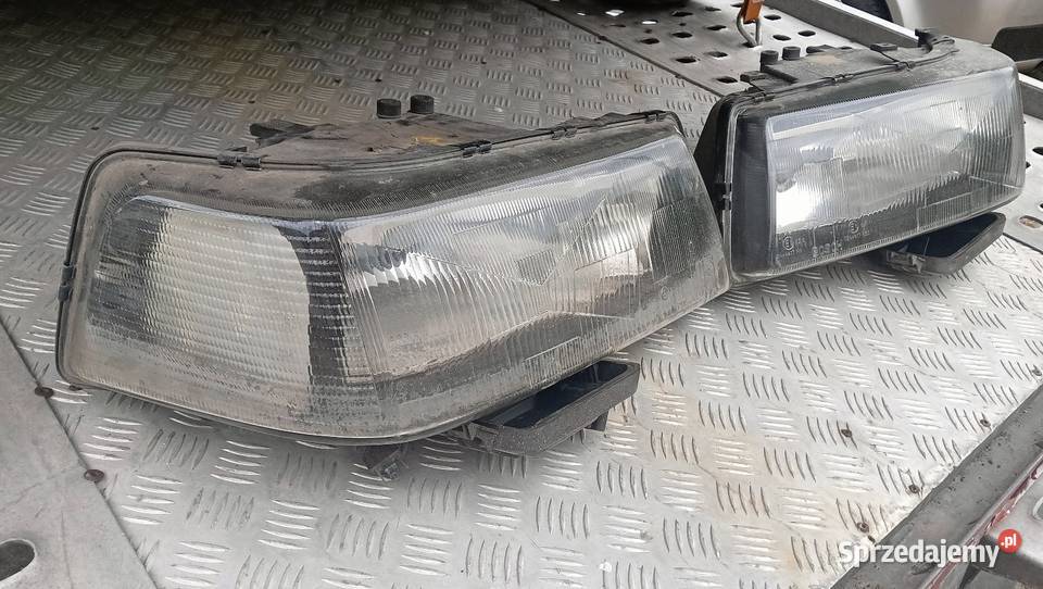 Lampy przednie audi v8 d11 osobowe lubelskie Krasnystaw