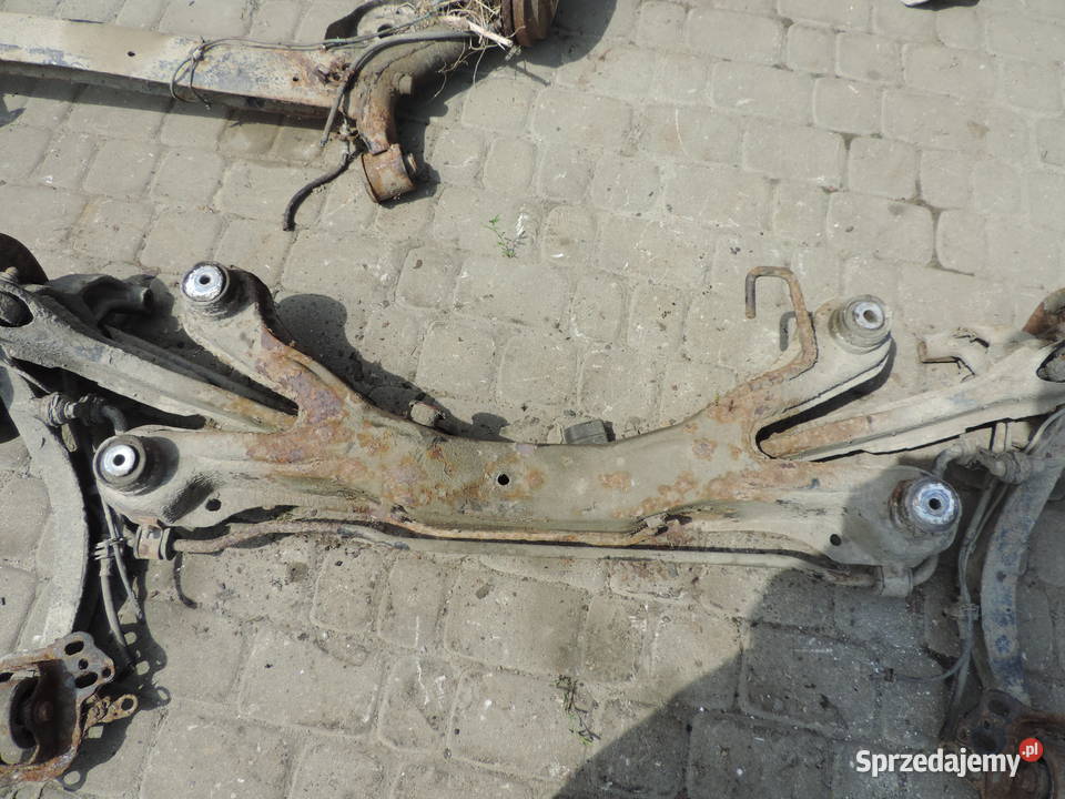 OPEL VECTRA B SEDAN SANKI TRAWERS TYŁ OŚ TYLNA małopolskie Nowy Sącz
