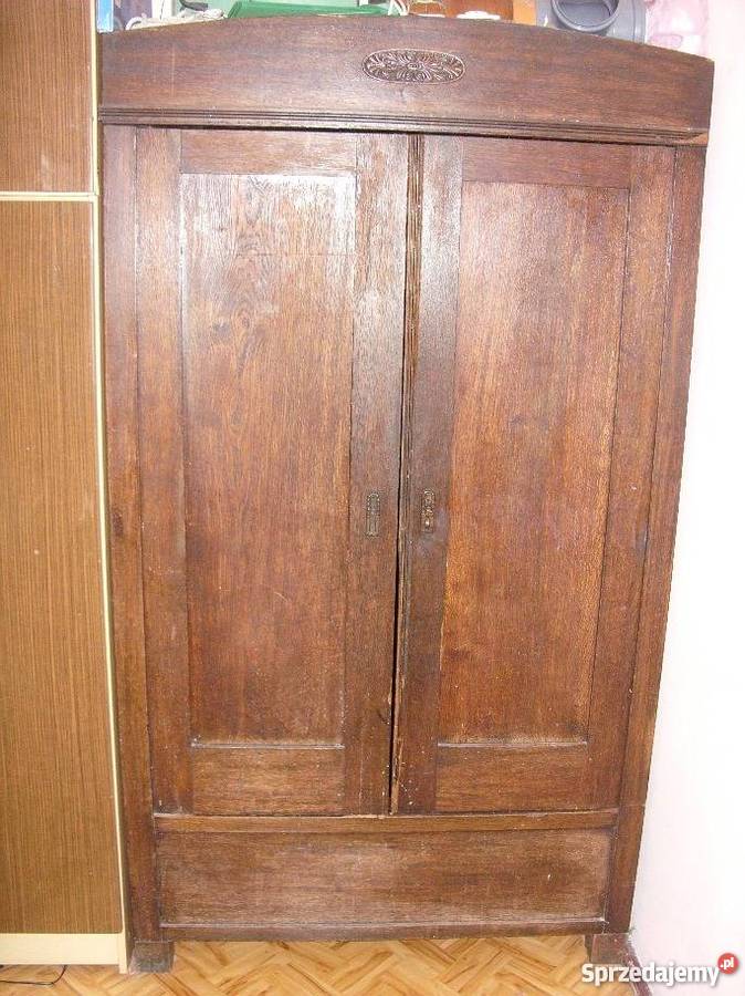 Szafy przedwojenne Wołów