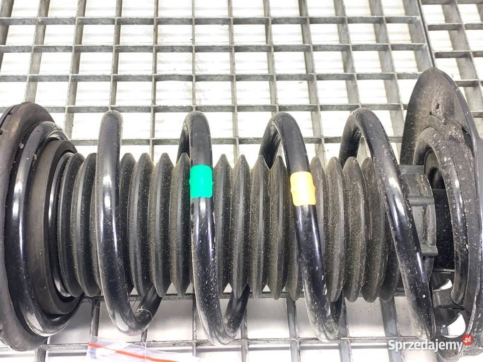 AMORTYZATOR PRAWY PRZÓD ZE SPRĘŻYNĄ LEXUS LBX 15