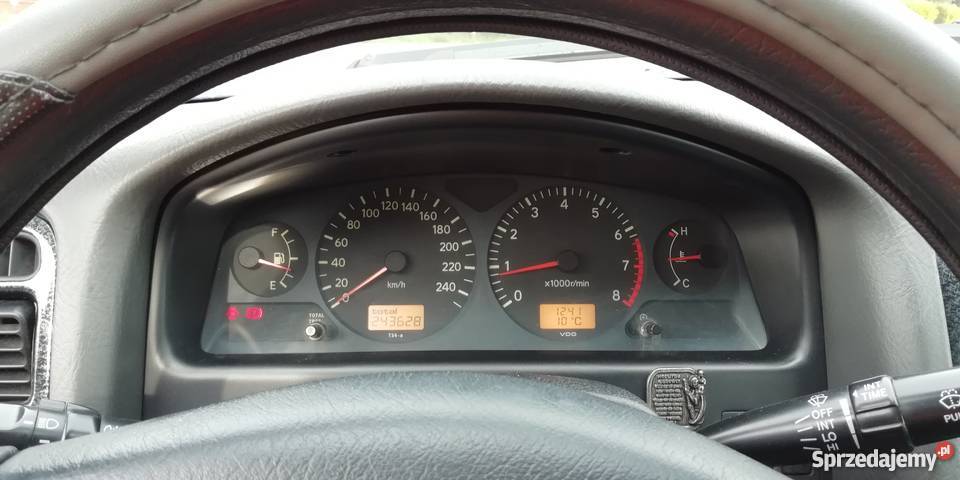 Toyota Avensis T22 Sedan benzyna+LPG Chotomów