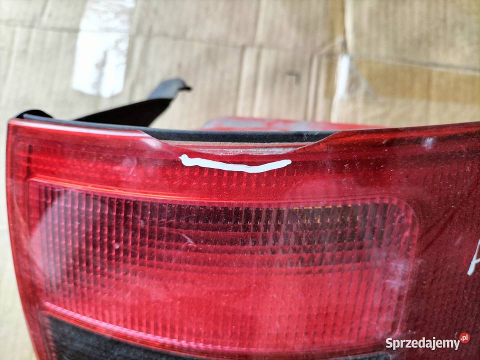 AUDI A6 C5 A6C5 KOMBI LAMPA TYŁ TYLNA PRAWA osobowe Kamień-Kolonia