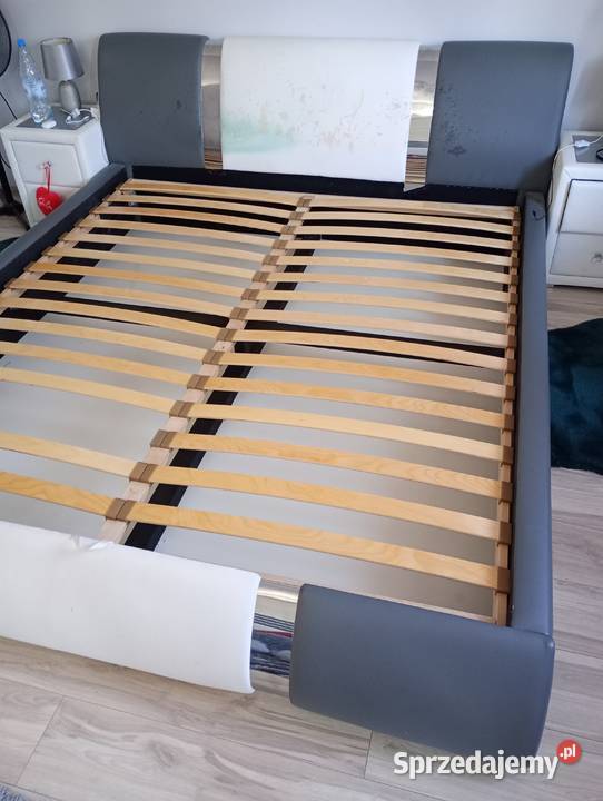 Łóżko tapicerowane eko skóra ze stelażem 180x200 Dębica
