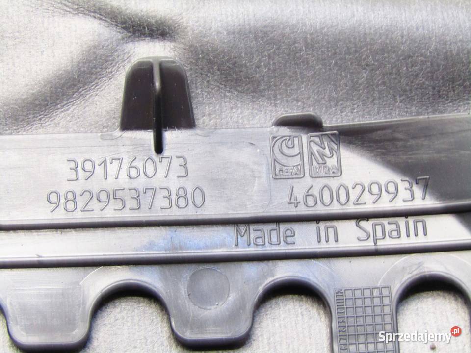 OBUDOWA OSŁONA KOLUMNY KIEROWNICZEJ OPEL CORSA F osobowe Osłony i zaślepki sprzedam