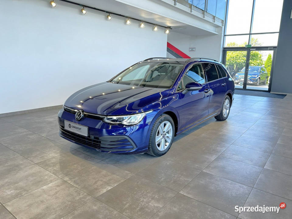 Volkswagen Golf Variant Life 15TSI 130 M6 2021 r Myślenice