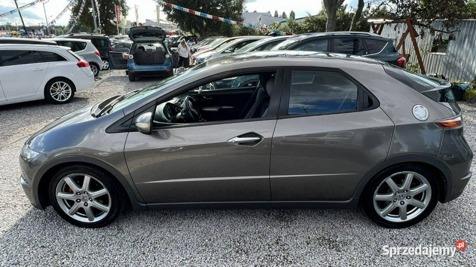 Honda Civic SPRZEDANY 18 Benzyna Super StanWelur światła do jazdy dziennej Świdnica