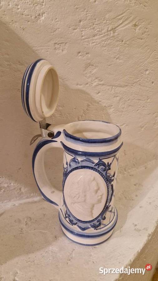 Stary kufel z ceramiki z kobaltowym ręcznie Lublin