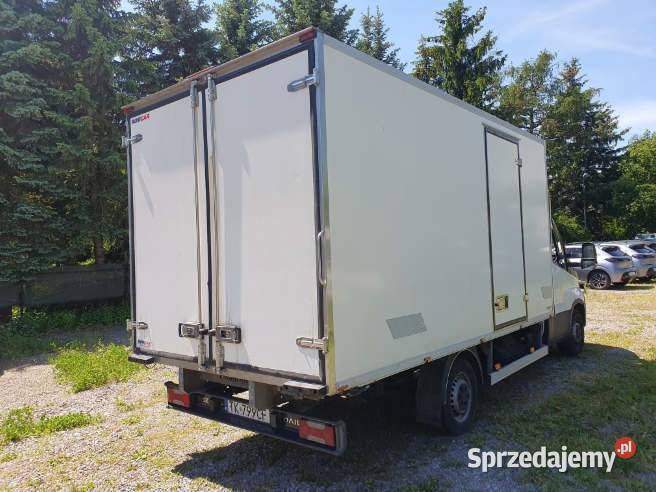 IVECO DAILY 2018 299800 ccm 146 manualna Warszawa