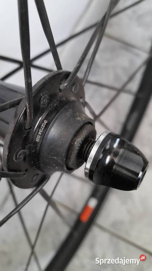Kolo rowerowe przednie BONTRAGER R1 700x25