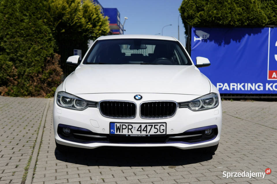 BMW 318 Sport Line salon Polska F30F31 2012 ESP Warszawa