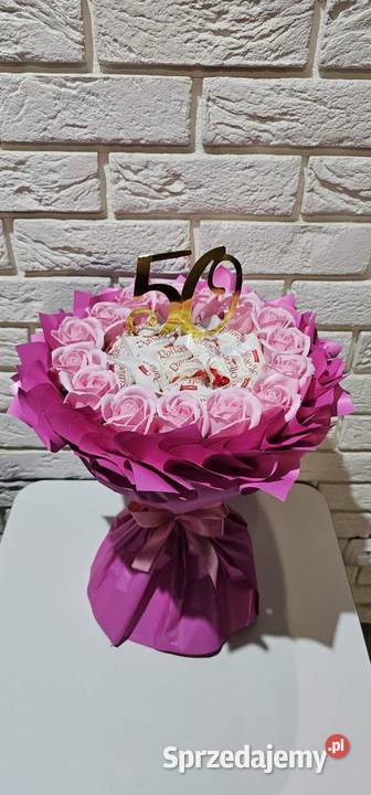 Bukiet z róż mydlanych i Raffaello Box na Ratyń