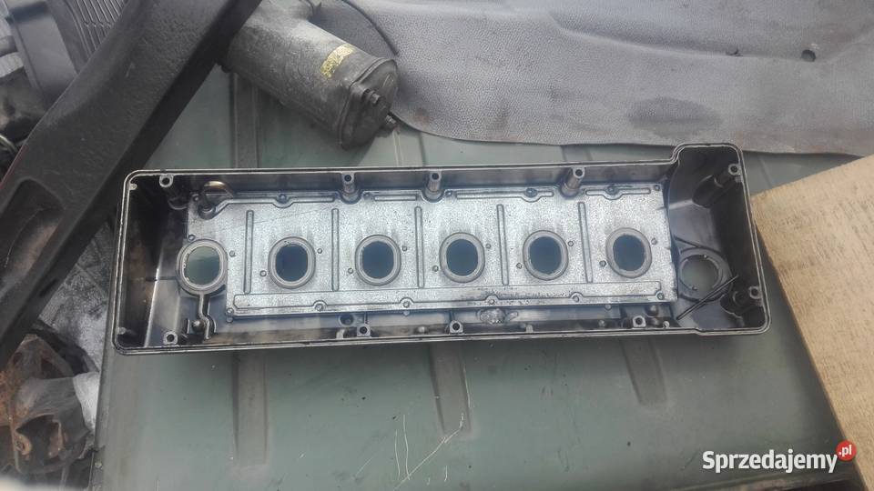 Mercedes 300 TD dekiel pokrywa glowicy silnik om osobowe Kocmyrzów sprzedam