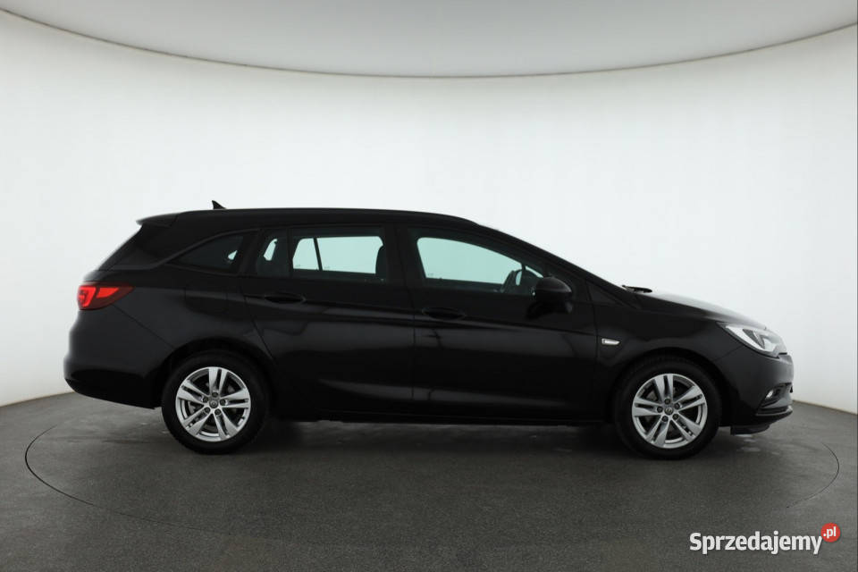 Opel Astra 16 CDTI światła LED Piaseczno