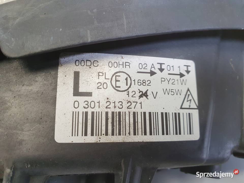 LAMPA LEWA Peugeot 407 0411r PRZEDNIA lewy przód osobowe Rudka