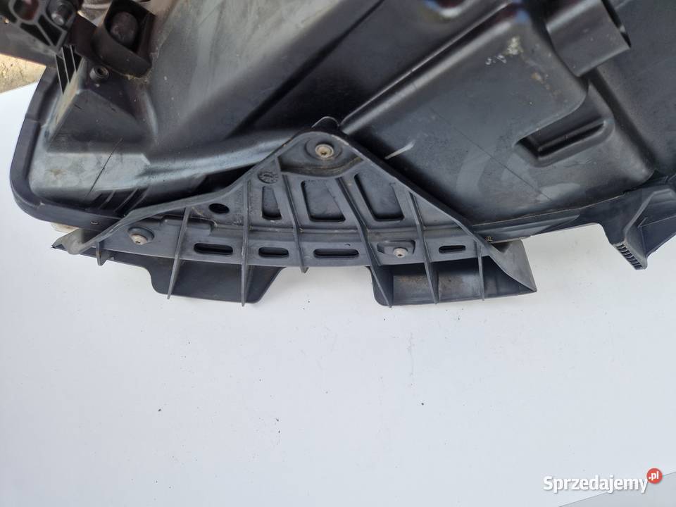 CITROEN C4 LAMPA PRZÓD PRZEDNIA PRAWA EUROPA Słowikowo