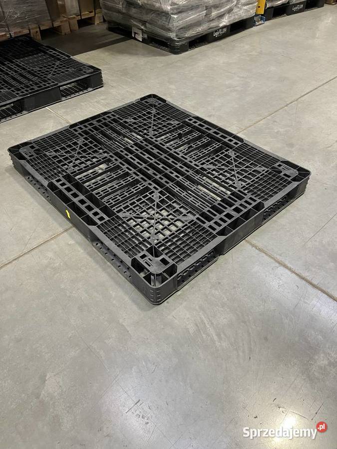 Palety plastikowe 130x110 Skarbimierz sprzedam