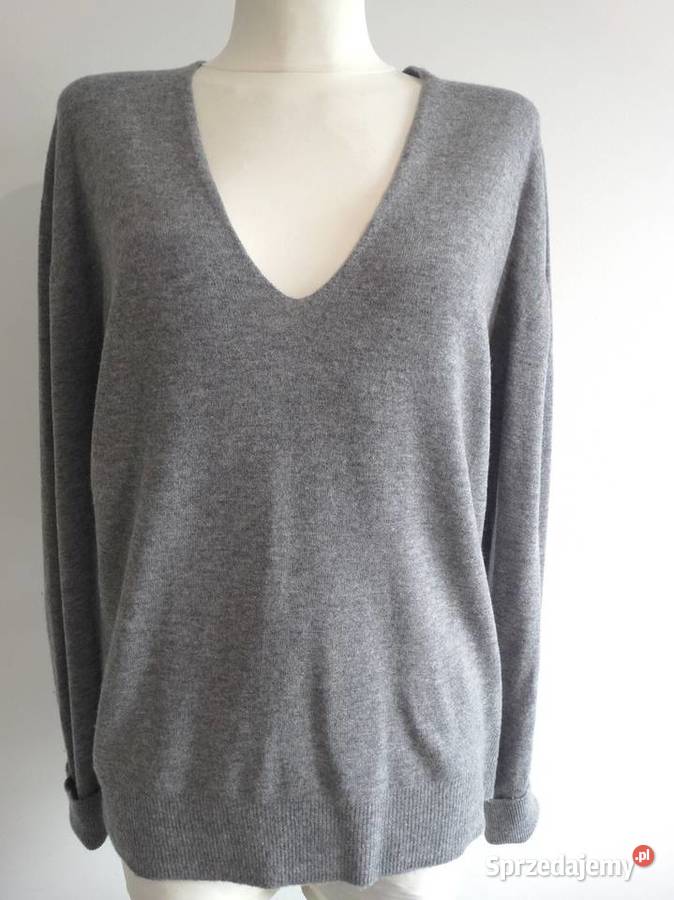 Sweter Wełniany 100 Wełna VNeck Pulower Miękki Łomża sprzedam