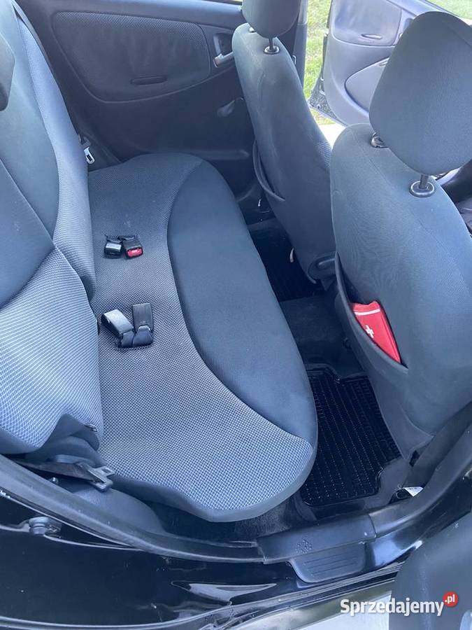 Toyota yaris nieuszkodzony Yaris mazowieckie Konstantynów
