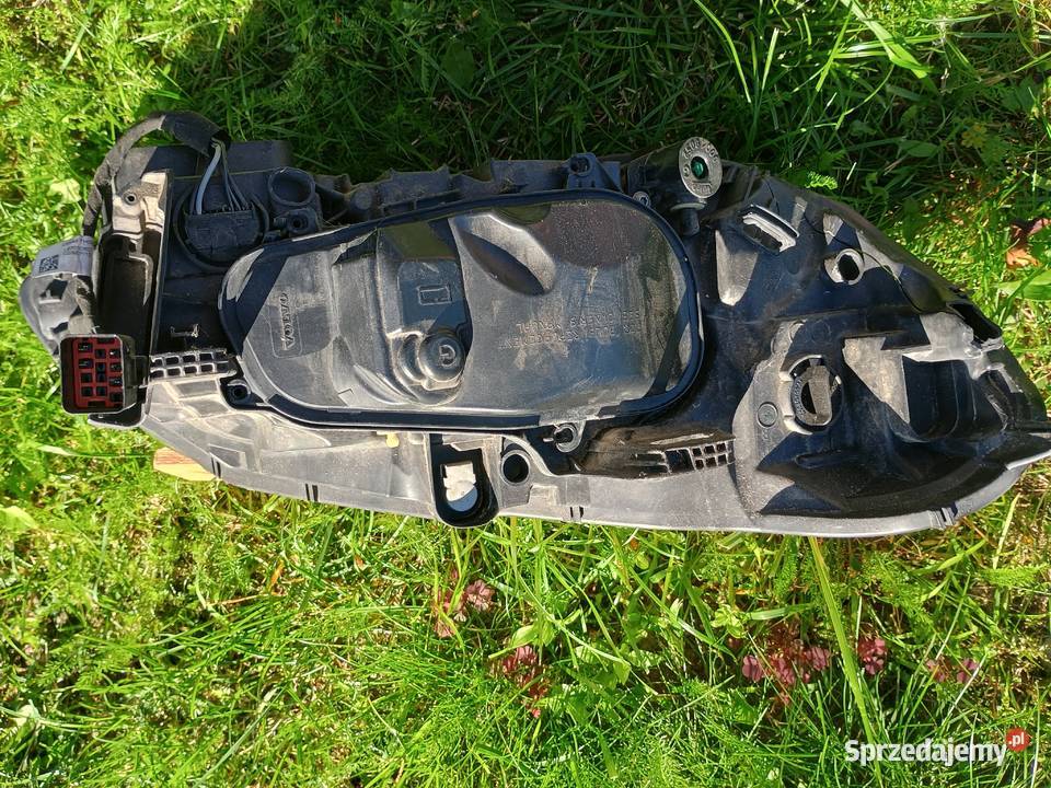 Lampy przód Volvo xc60 Narewka