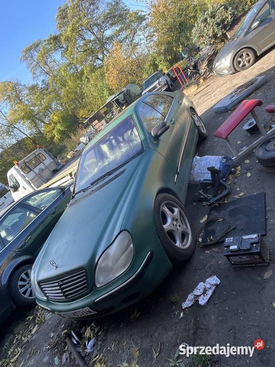 Mercedes-Benz 220