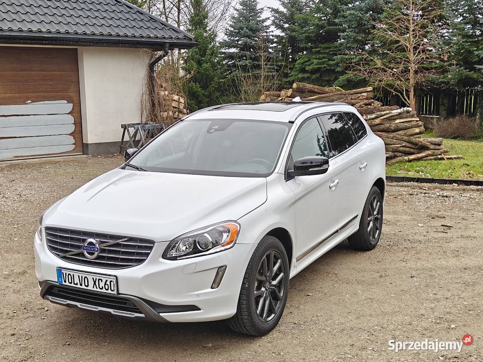 Volvo xc60 t6 AWD Rok produkcji 2017 Łuków