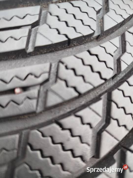 A217 Opony uzywane zimowe 2356018 Firestone 235 Bąków