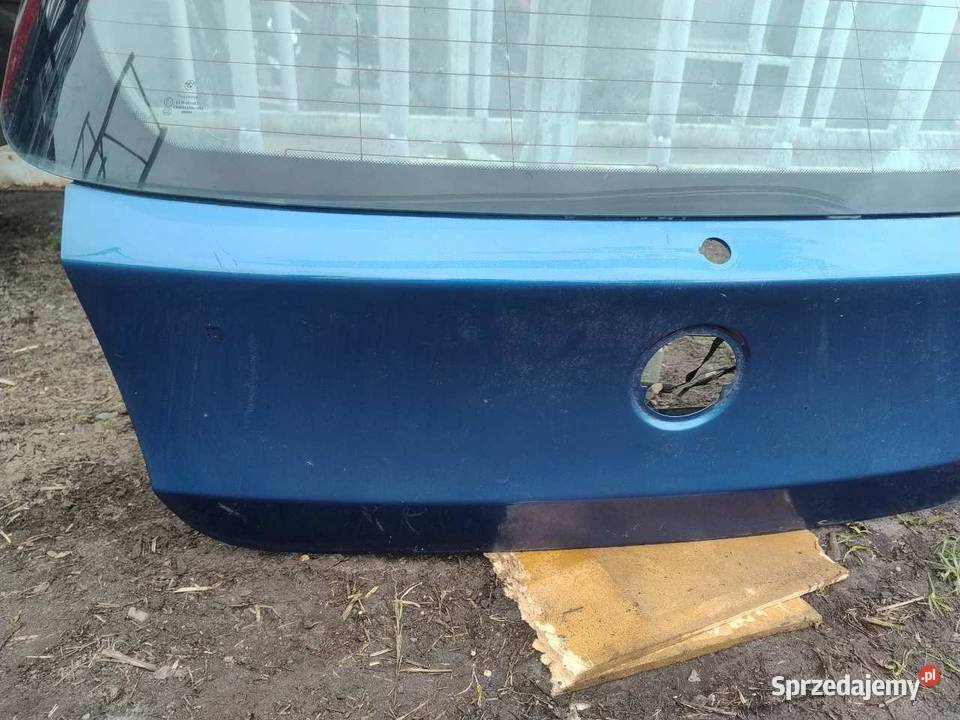 KLAPA BAGAŻNIKA A195 BMW E87
