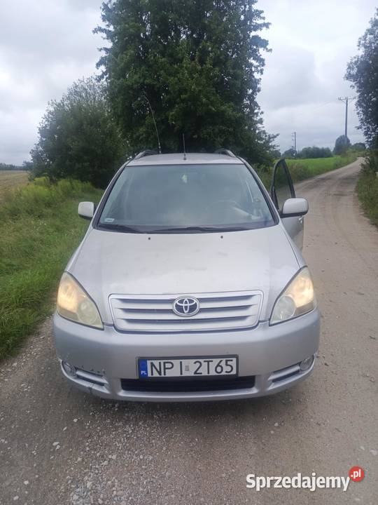 SPRZEDAM Toyota Avensis Verso światła przeciwmgielne Avensis Verso Orzysz sprzedam