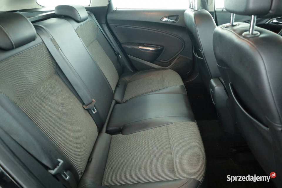 Opel Astra 14 T tempomat