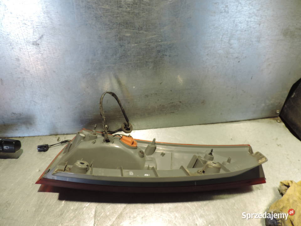 LAMPA PRAWY TYŁ KIA CEED I FL KOMBI Lampy tylne małopolskie Nowy Sącz