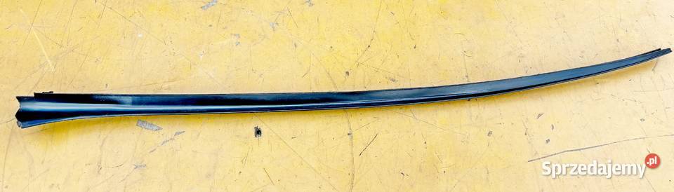 VW GOLF V USZCZELKA LISTWA SZYBY 1K0854320 Radom