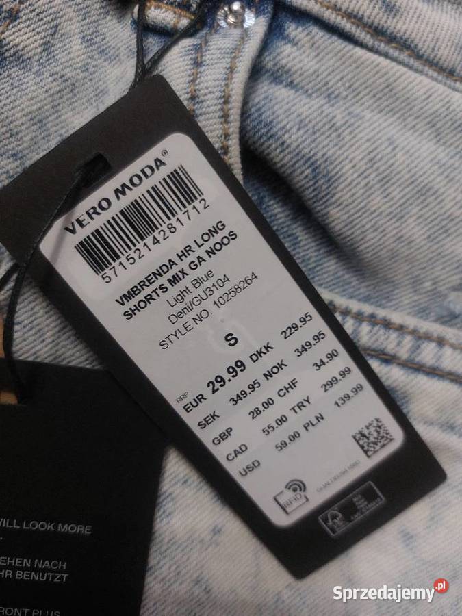 Spodenki jeansowe z przetarciami marki Vero Moda Kobyłka