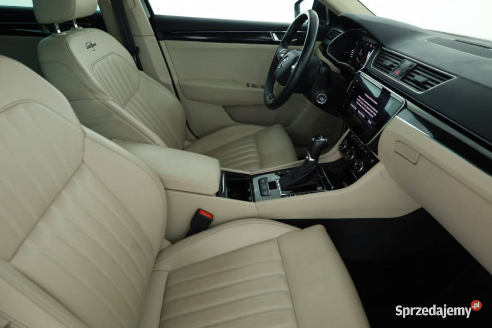 Skoda Superb 20 TSI nieuszkodzony Samochody osobowe Piaseczno sprzedam