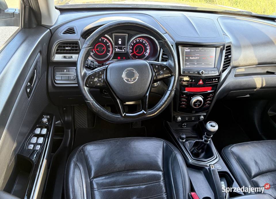 SsangYoung XLV 16 Benzyna GAZ wyposażenie SUV mazowieckie Warszawa sprzedam