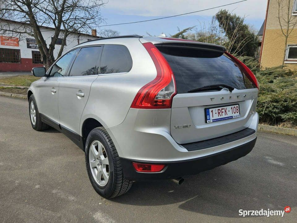 Volvo XC 60 Pełna Historia Serwisowa Ładne i lakier metallic Volvo Opoczno
