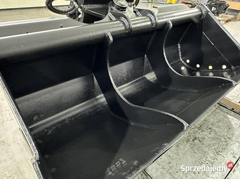 UŻYWANA ŁYŻKA SKARPOWA HYDRAULICZNIE UCHYLNA Tuliszków